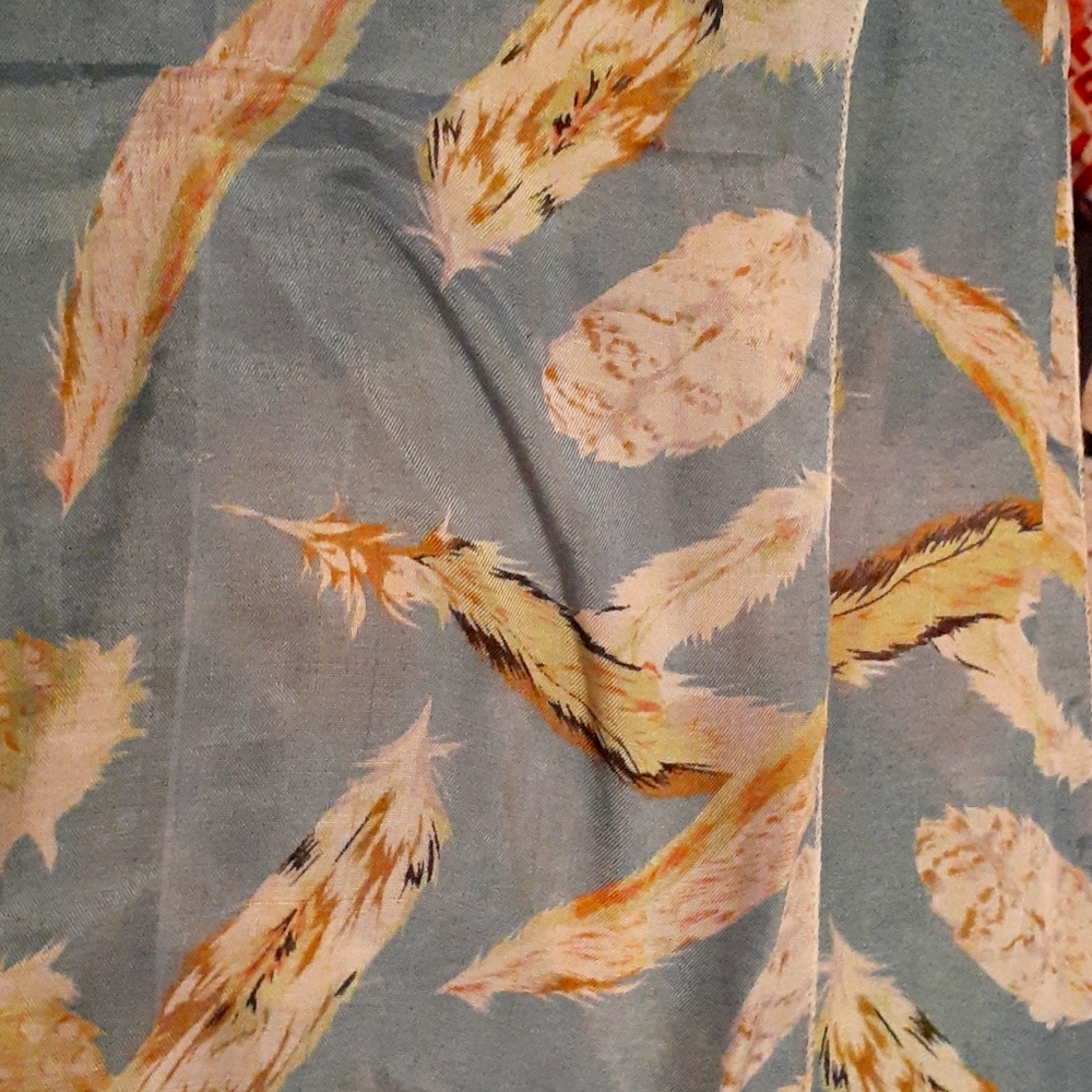 **4 Scarf Bundle Set - Picture 5 of 8
